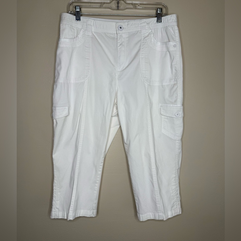 Cato Classic White Capri Pants Cargo Pockets Cotton Size 12